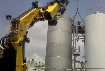 Especialistas en Montaje e Instalaci&oacute;n<br>Contamos con equipo propio para dar servicio de transporte, montaje e instalaci&oacute;n contamos con gruas con grandes capacidades de levantamiento de toneladas, en combinaci&oacute;n de nuestros operadores expertos en maniobras.