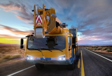 Demag - AC 250-5 GRÚAS TODO TERRENO AC<br><br>Capacidad nominal de elevación, t (toneladas EE. UU.):<br>250 (300)<br>Máx. longitud de pluma principal, m (pies) :<br>70 (229.7)<br>Máx. extension de pluma, m (pies) :<br>102 (334.6) Demag - AC 250-5 GRÚAS TODO TERRENO AC<br><br>Capacidad nominal de elevación, t (toneladas EE. UU.):<br>250 (300)<br>Máx. longitud de pluma principal, m (pies) :<br>70 (229.7)<br>Máx. extension de pluma, m (pies) :<br>102 (334.6)