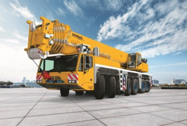 Demag - AC 350-6 GRÚAS TODO TERRENO AC<br><br>Capacidad nominal de elevación, t (toneladas EE. UU.):<br>350 (400)<br>Máx. longitud de pluma principal, m (pies) :<br>64 (210)<br>Máx. extension de pluma, m (pies) :<br>102 (334.6) Demag - AC 350-6 GRÚAS TODO TERRENO AC<br><br>Capacidad nominal de elevación, t (toneladas EE. UU.):<br>350 (400)<br>Máx. longitud de pluma principal, m (pies) :<br>64 (210)<br>Máx. extension de pluma, m (pies) :<br>102 (334.6)