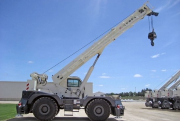 Terex - RT 670 GRÚAS PARA TERRENO DIFíCIL RT<br><br>Capacidad permitida t (toneladas EE. UU.):<br>63 (70)<br>Máx. longitud del brazo m (pies):<br>33.9 (111)<br>Máx. altura de la punta del brazo principal m (pies):<br>51.8 (170) Terex - RT 670 GRÚAS PARA TERRENO DIFíCIL RT<br><br>Capacidad permitida t (toneladas EE. UU.):<br>63 (70)<br>Máx. longitud del brazo m (pies):<br>33.9 (111)<br>Máx. altura de la punta del brazo principal m (pies):<br>51.8 (170)