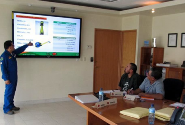 CERTIFICACI&Oacute;N DE PERSONAL<br>Instructores especializados y expertos en el tema para capacitar a tu personal de manera individual as&iacute; como personalizada:<br><br>OPERADORES<br>SUPERVISORES <br>AUXILIARES